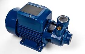 فني تركيب مضخات المياه حولي