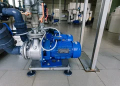 فني تركيب وصيانة مضخات مياه الصالحية 68883237